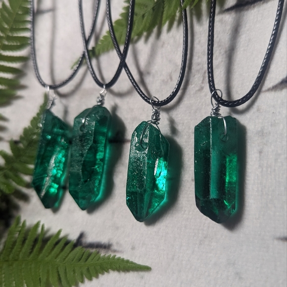 Quartz Necklace - Picture 2 of 5